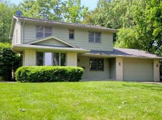 2808 Ridge Rd, Des Moines, IA 50312