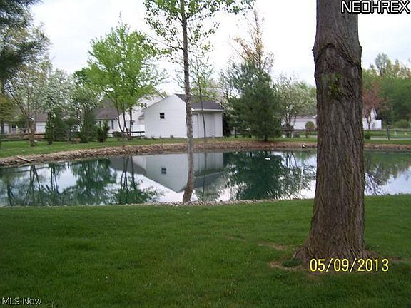 3rd image of 230 Aspen Dr NW