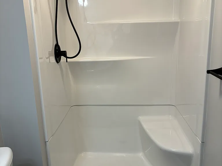103 Rosewood Dr — Photo 16