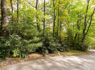 000 Trillium Court, Sapphire, NC 28774