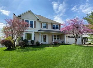 210 Newfield Cir, Medina, OH