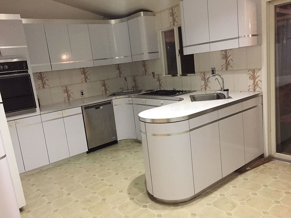 1st image of 6419 136th St #1