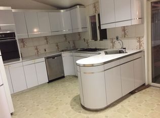 6419 136th St #1, Flushing, NY 11367