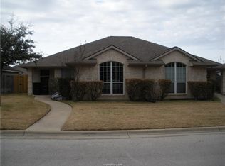 905 Crepe Myrtle St, College Station, TX 77845