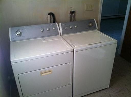 2nd image of 203 Jefferson St #2