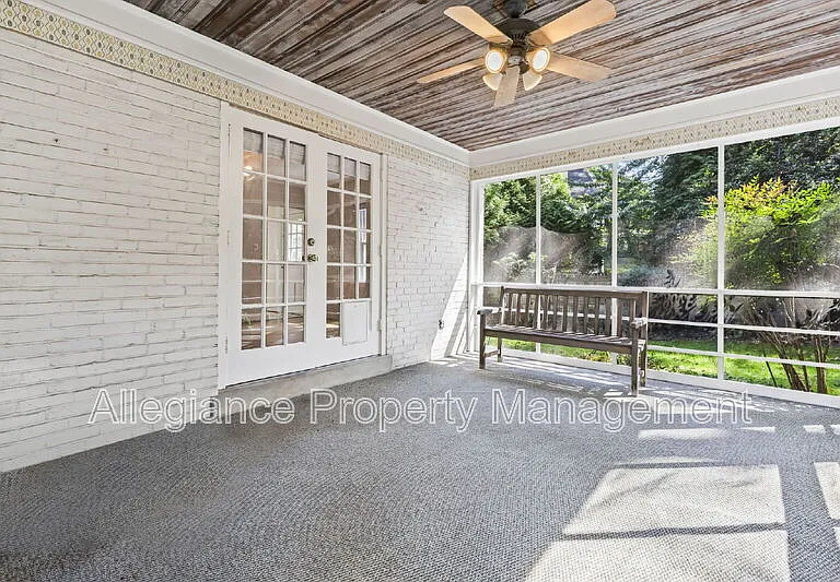 3548 N Valley St — Photo 41