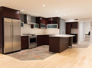 2049 Walnut St APT 1M, Philadelphia, PA 19103