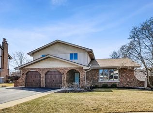 8509 Hollywood Dr, Orland Park, IL