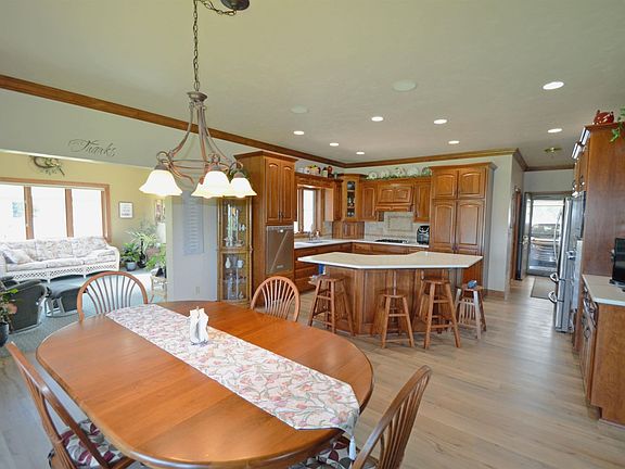 Spacious Dining Area