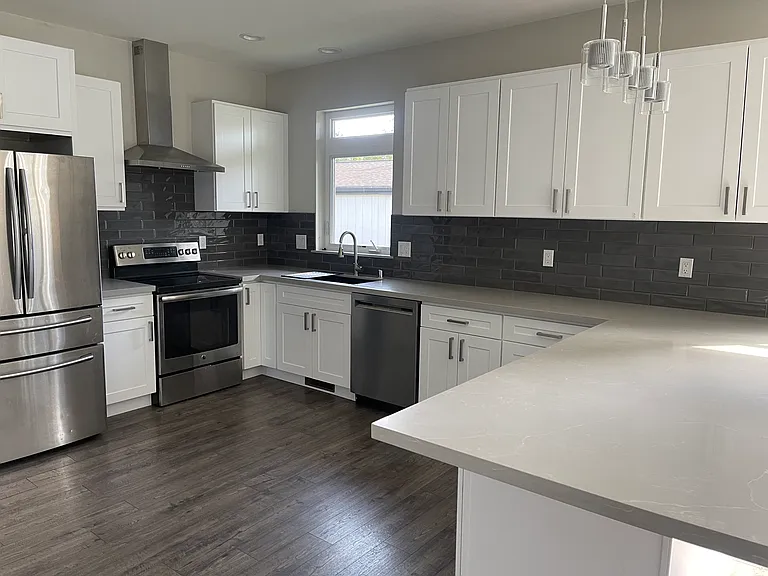3722 Cyprus Way — Photo 5