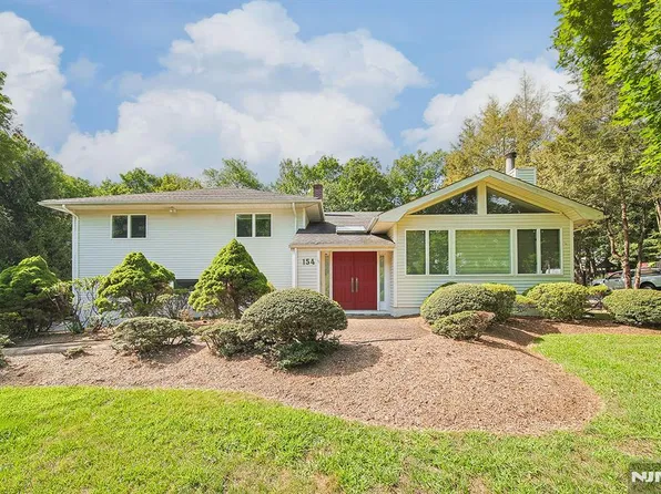 154 Madison Ave, Haworth, NJ 07641
