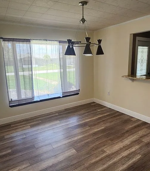 570 Cairo Rd — Photo 10