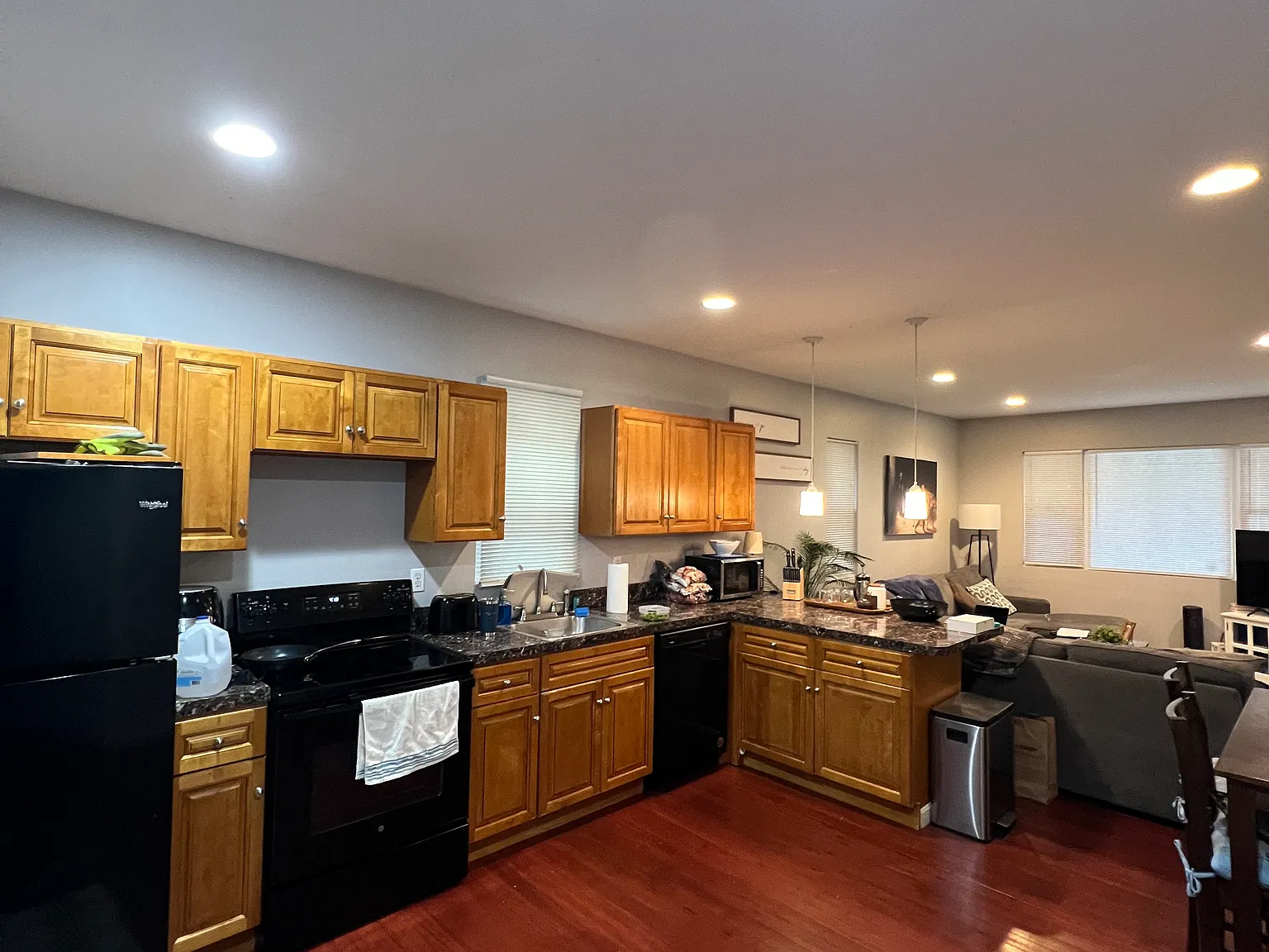 107 Pleasant St — Photo 4