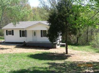 275 Tharpe Ln, Paris, TN 38242