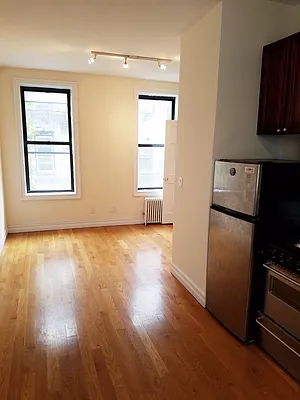 Rented by Triplemint | media 18