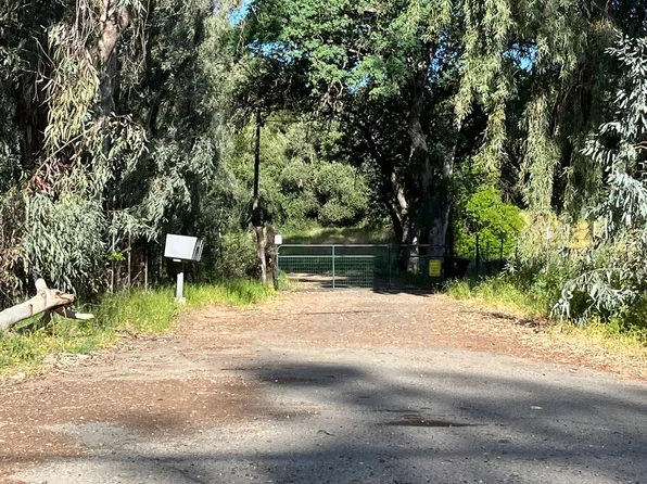 18123 Hooker Creek Rd, Cottonwood, CA 96022