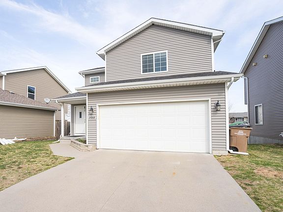 3rd image of 2888 Park Pl