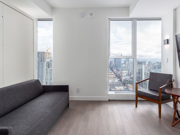 1480 Howe St #4307, Vancouver, BC V6Z 0G5