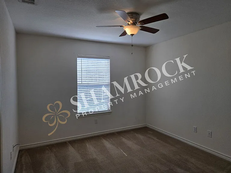 834 Chambers Creek Cir — Photo 15