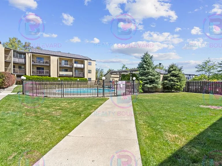 2450 Lymbery St #230 — Photo 12