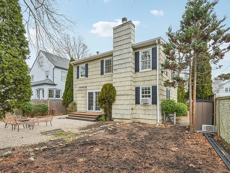 9 Oakwood Ave — Photo 38