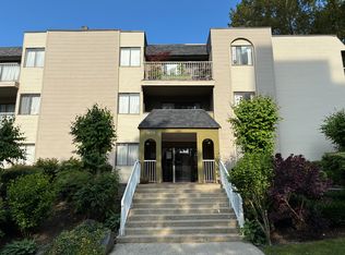 1859 Woodway Pl #119, Burnaby, BC V5B 4T6