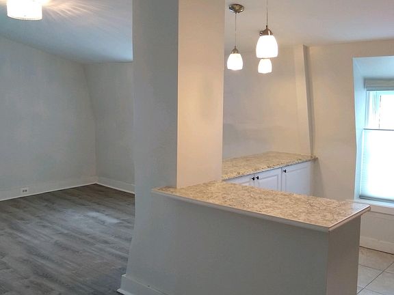 5th image of 217 S Patrick St #6