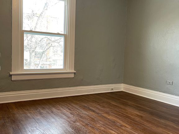 4th image of 1029 N Corona St #6