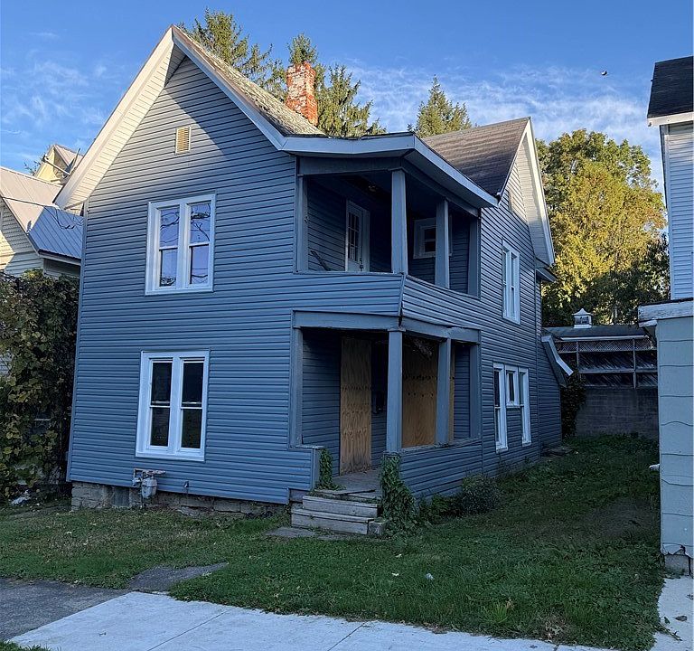 2nd image of 33 Price St