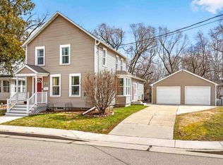718 N Harriman St, Appleton, WI 54911
