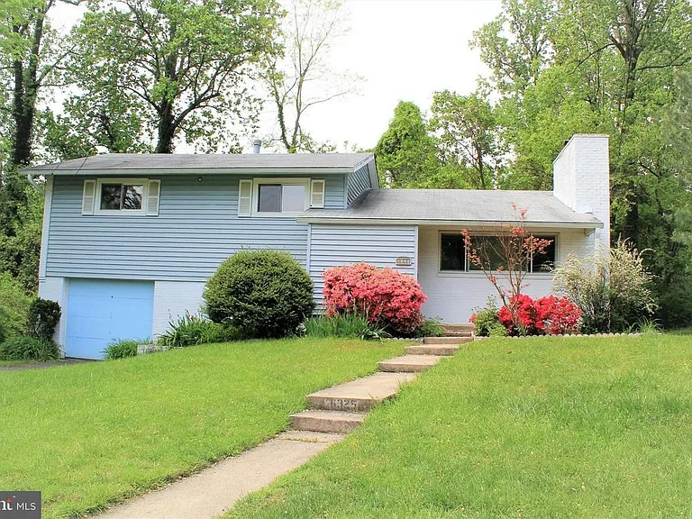 6325 Tone Ct — Photo 1