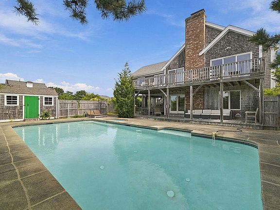 3rd image of 4 Sandpiper Avenue