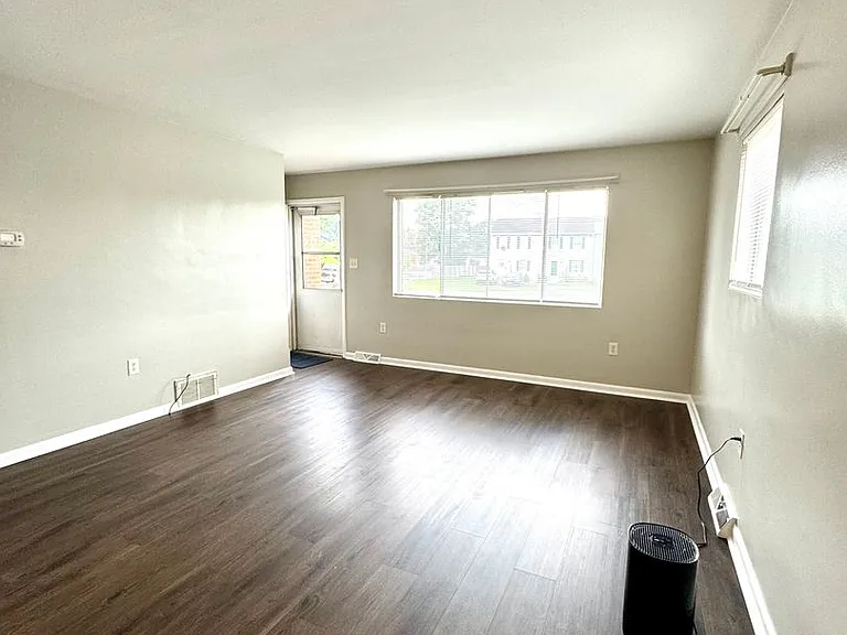 9574 Shenandoah Dr — Photo 6