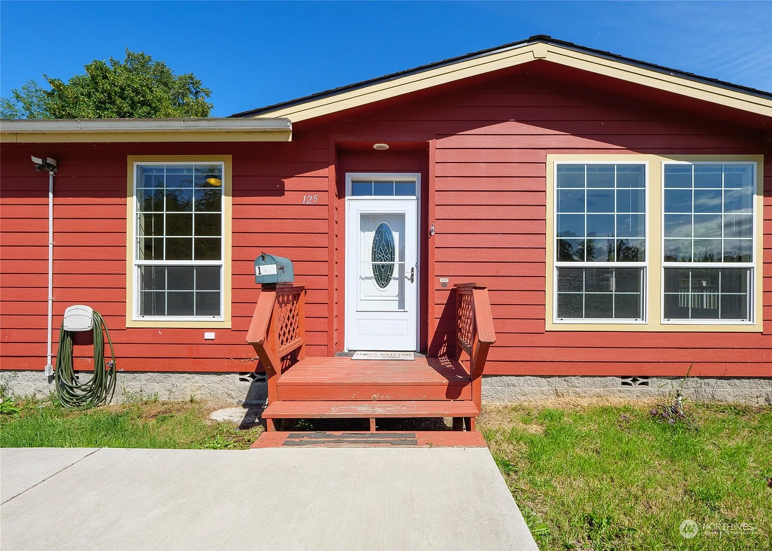 125 Community Lane photo 1