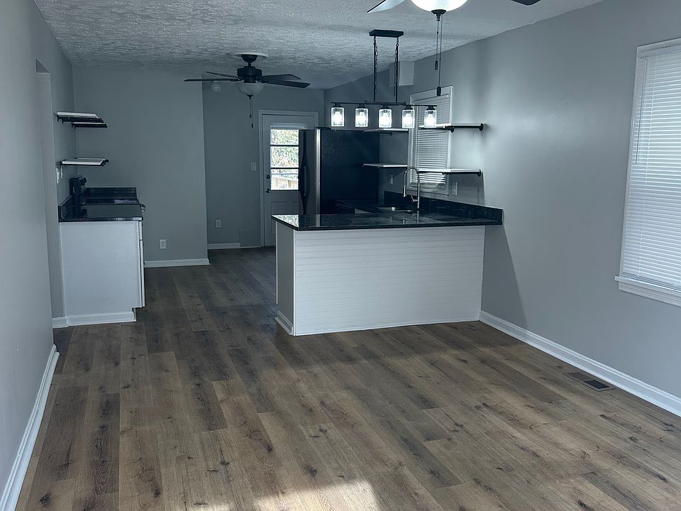 1st image of 1029 Eigelbach Ave