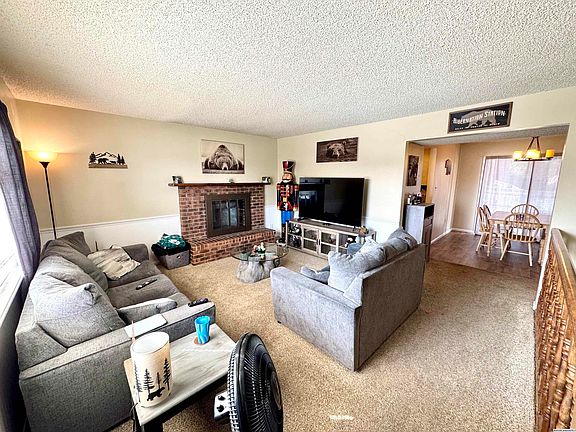 3rd image of 100 Tampa Ct