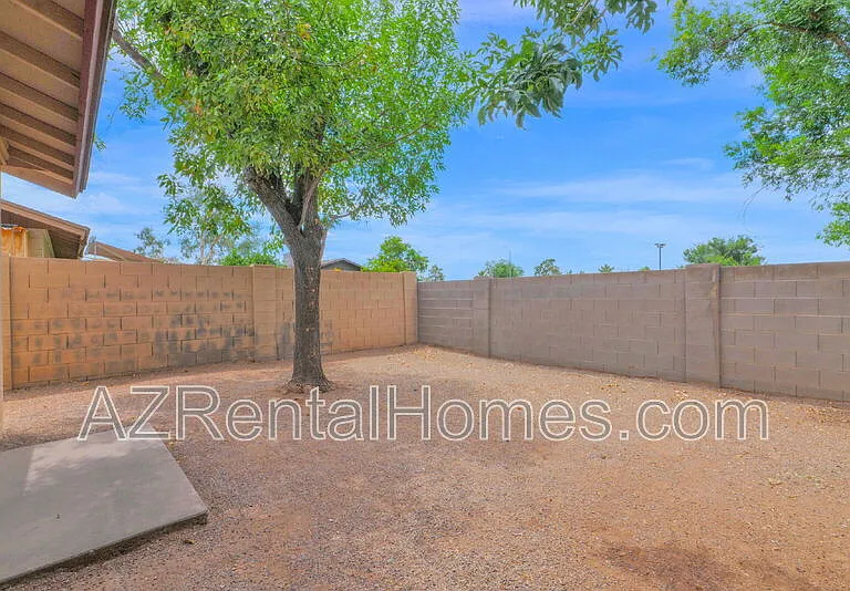 1839 E Inverness Ave — Photo 21