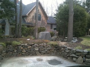 40 Resolution Pl, Cape Elizabeth, ME 04107