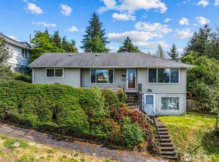 2042 E Harrison St, Tacoma, WA