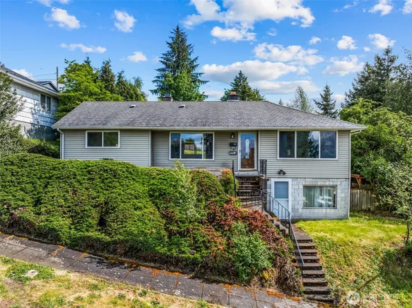 2042 E Harrison Street, Tacoma, WA 98404