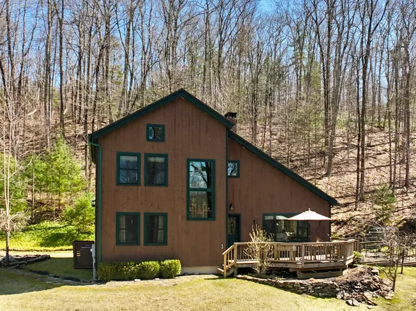 42 Dark Entry Road South, Cornwall, CT 06754