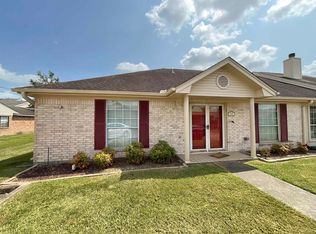 960 Green Meadow St, Beaumont, TX 77706