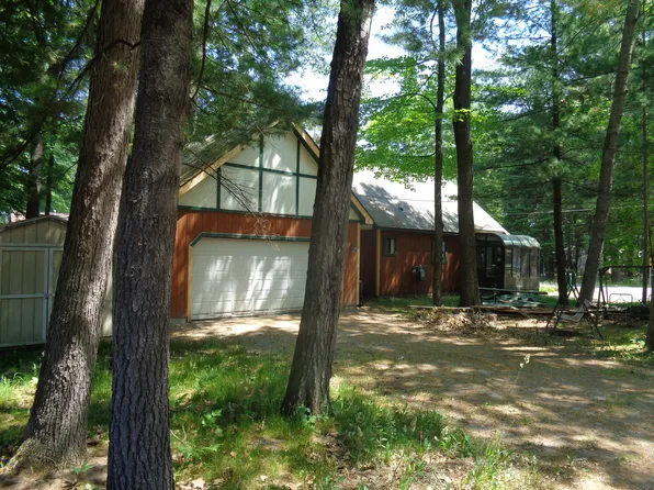 121 16th St, Prudenville, MI 48651