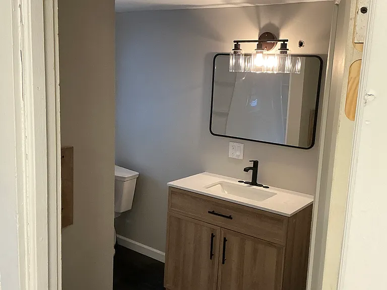 829 Aberdeen St — Photo 14