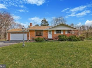 6598 Faith Ave, Coopersburg, PA 18036