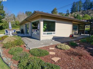 16576 Foster Rd, Brookings, OR 97415