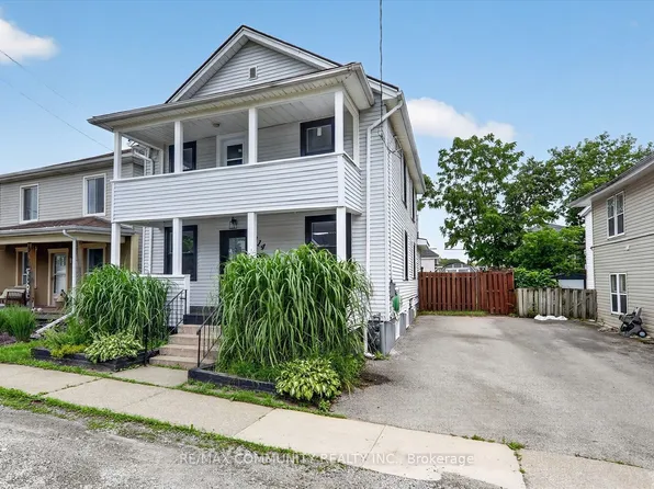114 Pilkington St E, Thorold, ON L2V 1B4