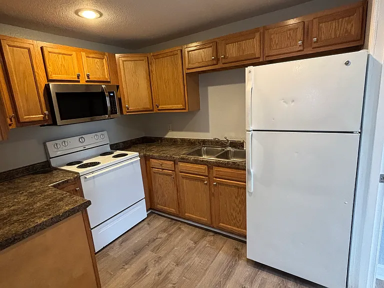 8011 W D Ave #C — Photo 1