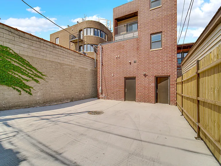 3225 S Halsted St #2 — Photo 23