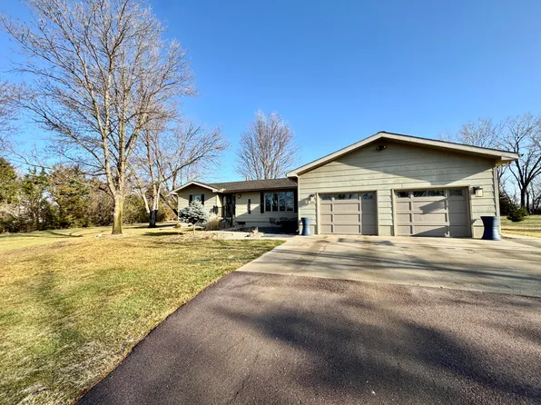 40808 256th St, Mitchell, SD 57301
